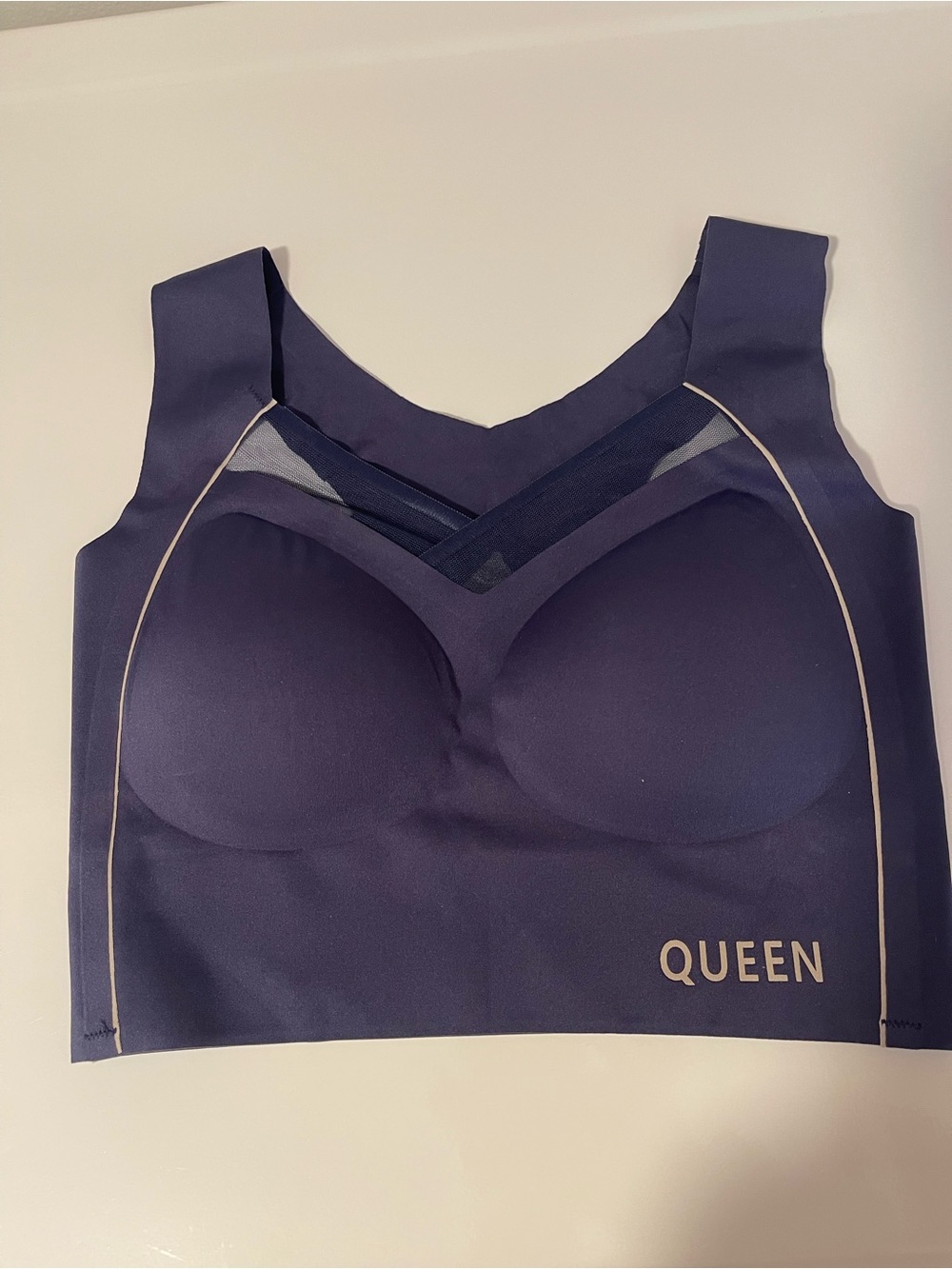 Queen Seamless Navy Wireless Sports Bra with Contrast Piping